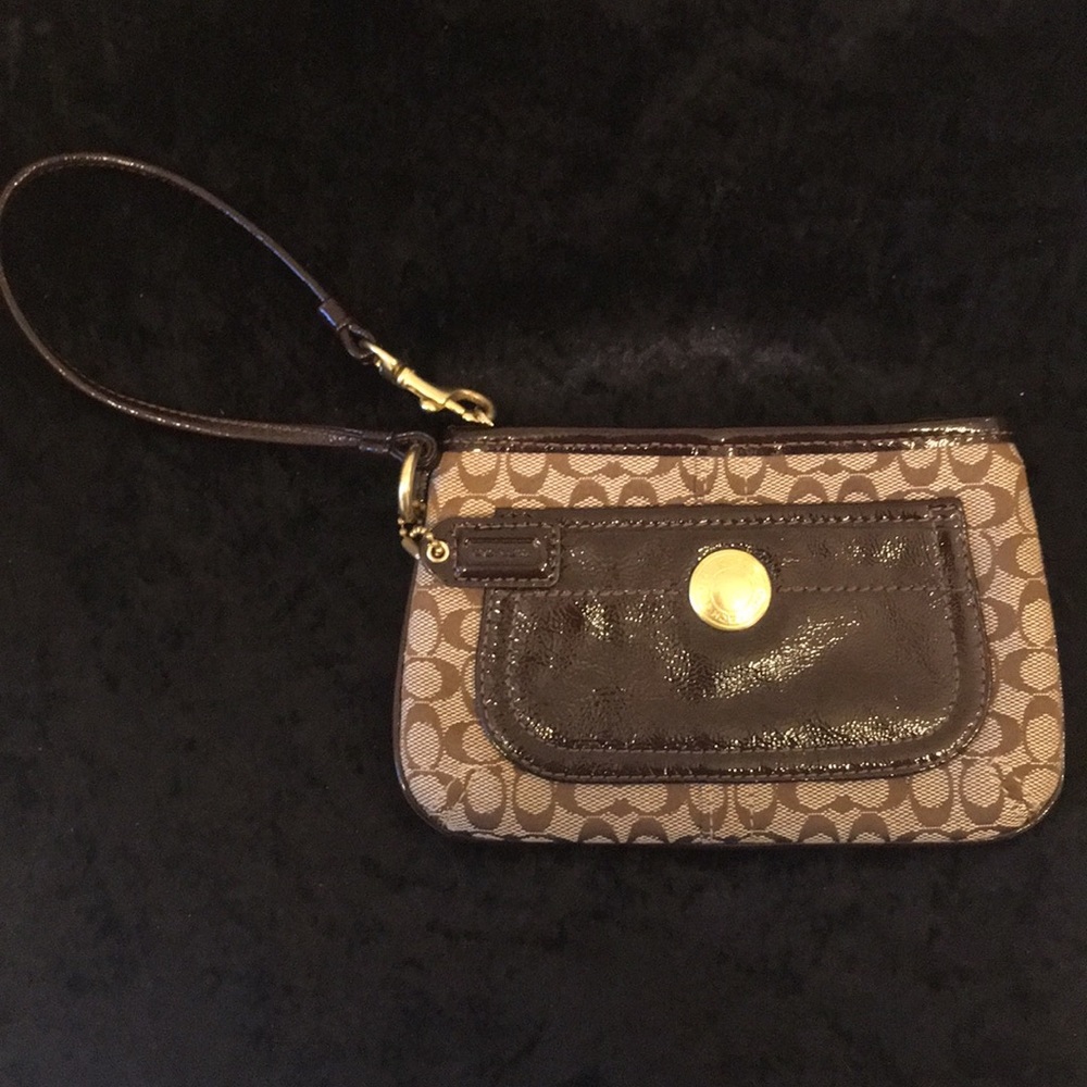 vintage coach wristlet